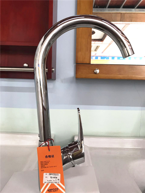 黄铜单把菜盆龙头TZ-1074,419元.jpg